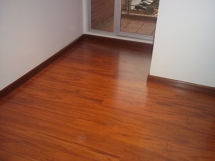 PULIDO Y BRILLADO DE PISOS DE MADERA