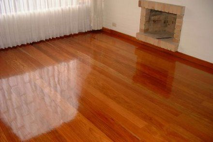 Excelente Acabado después de un Buen Pulido y Brillado de Pisos de Madera.